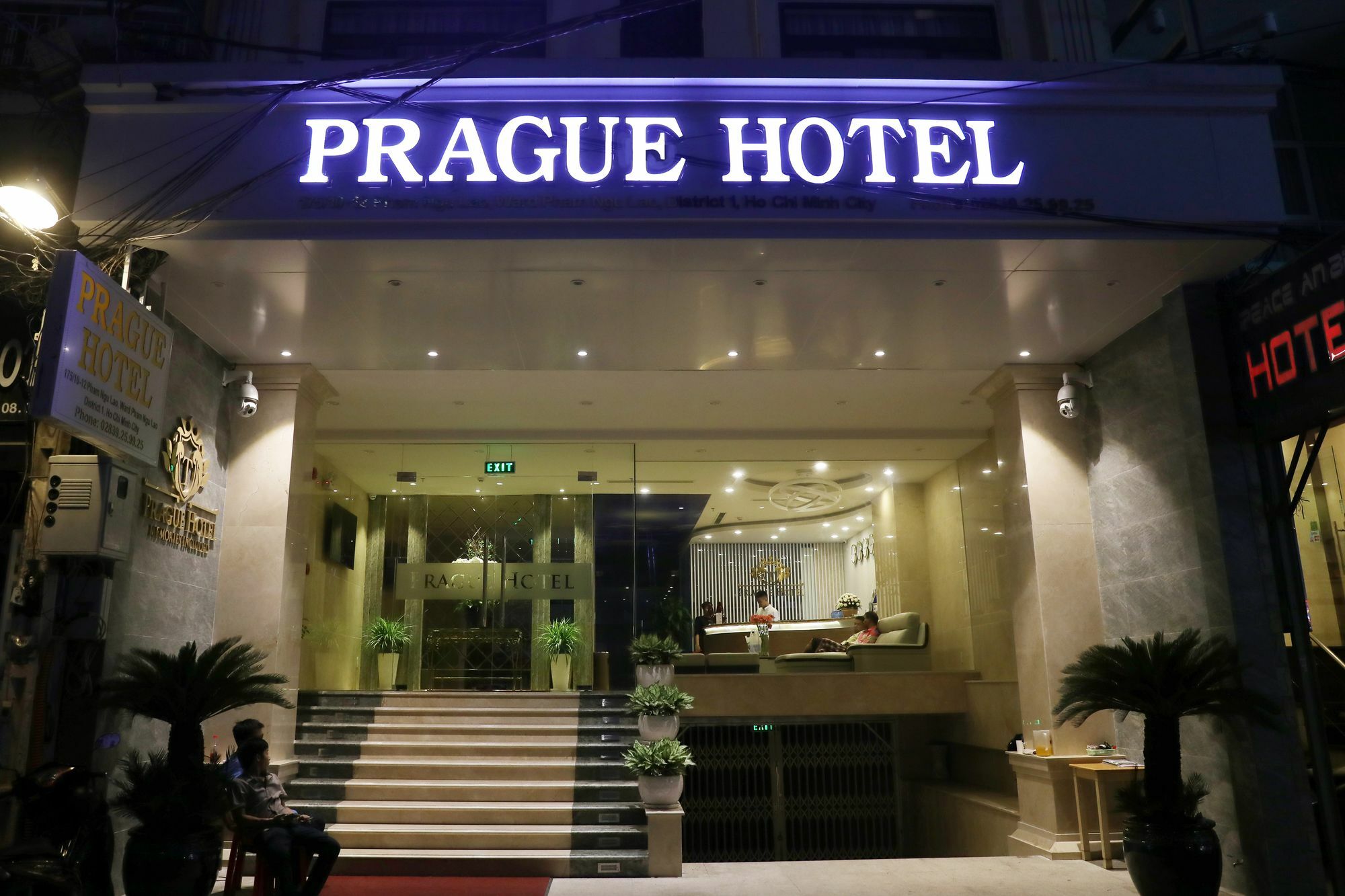 Prague Hotel Хошимін Екстер'єр фото