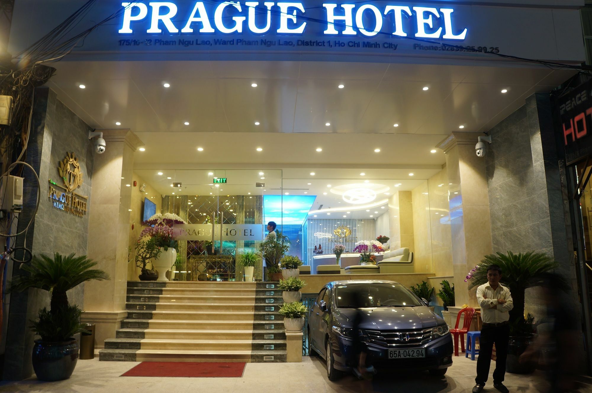 Prague Hotel Хошимін Екстер'єр фото
